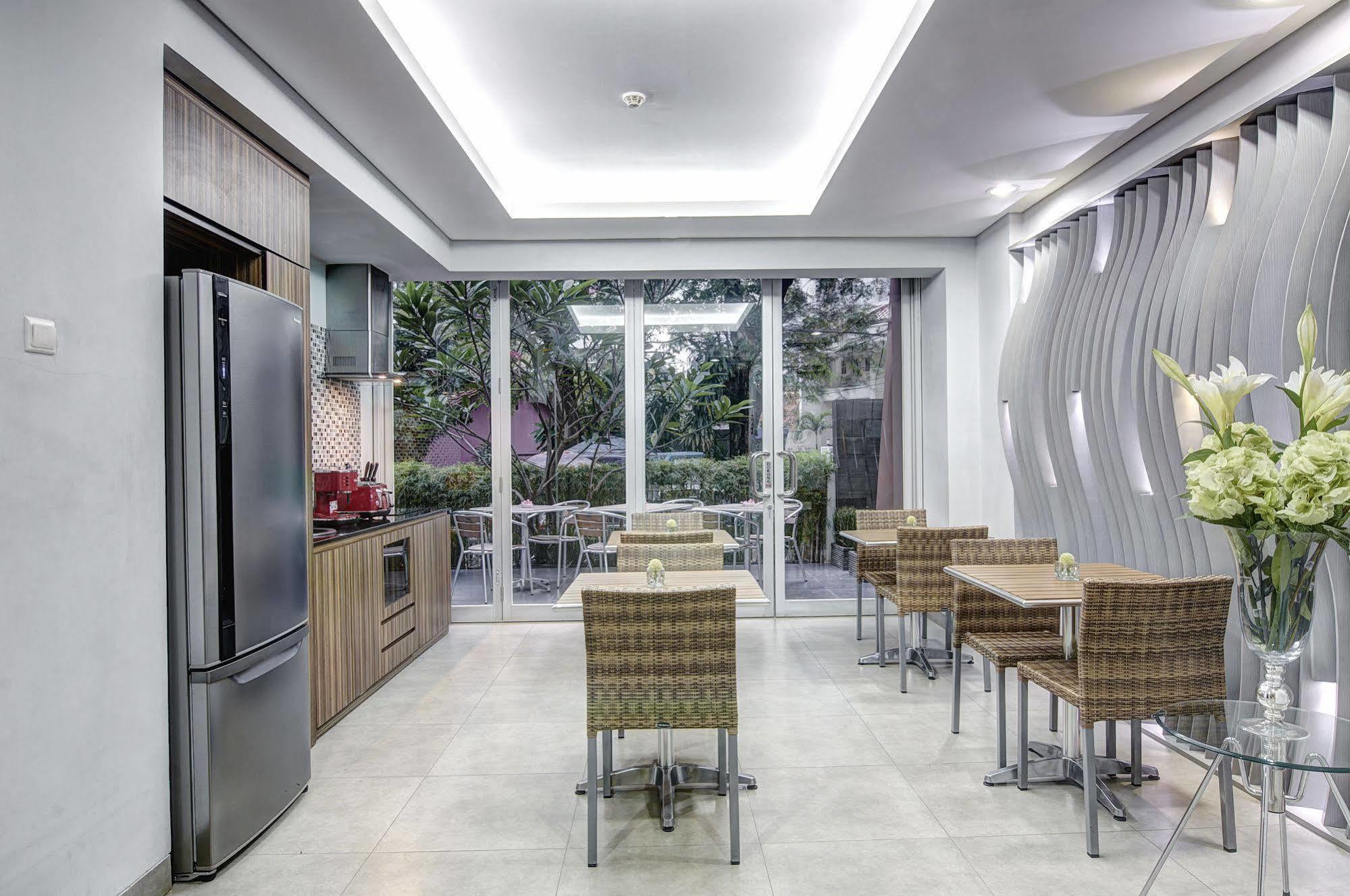 Sampit Residence Managed By Flat06 Jakarta Extérieur photo